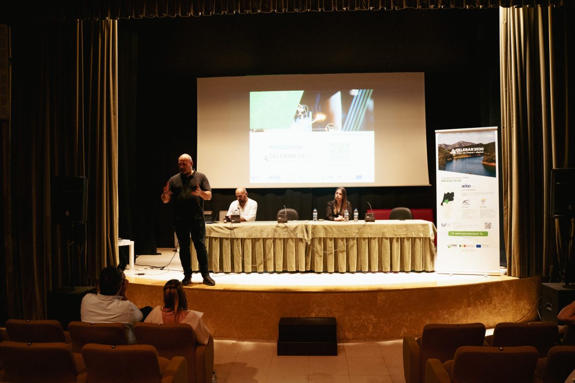 Acelerar 2030 chega a Vila Nova da Barquinha para impulsionar a digitalização do comércio, restauração e serviços