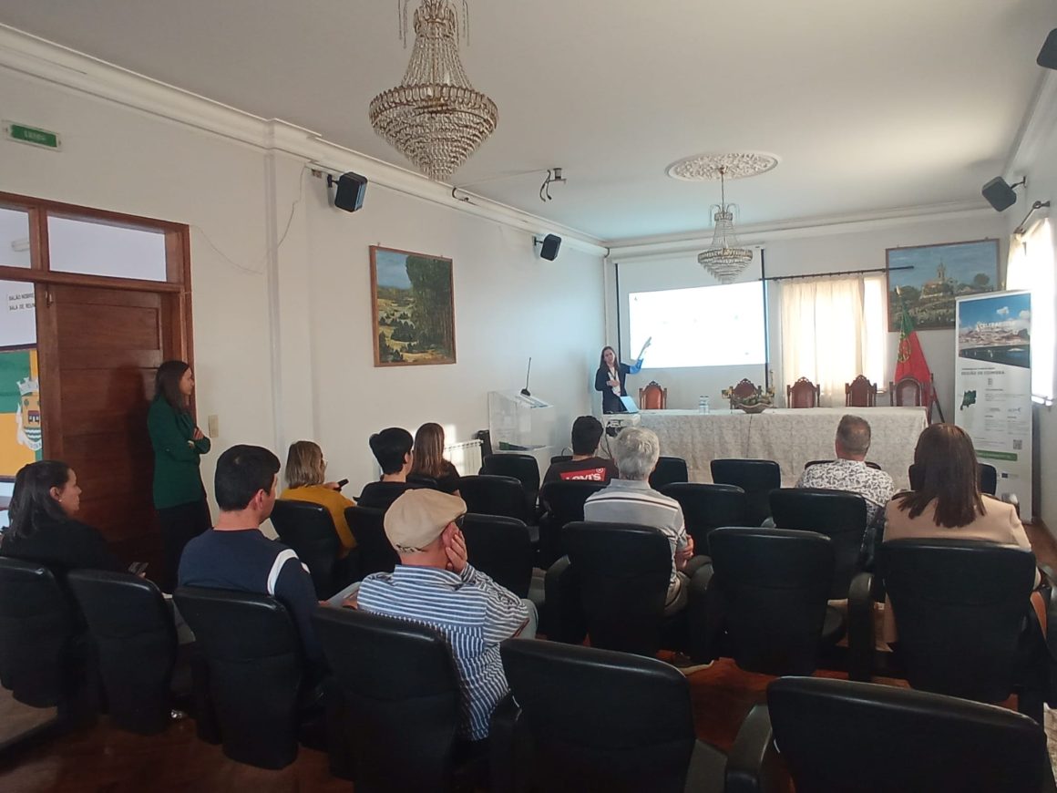 Acelerar 2030 – Encontro de Esclarecimento na Vila da Tocha apoia a transformação digital das empresas locais.
